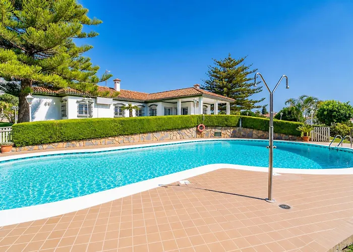 Cubo'S Villa Galemar Torremolinos Pool & Padel